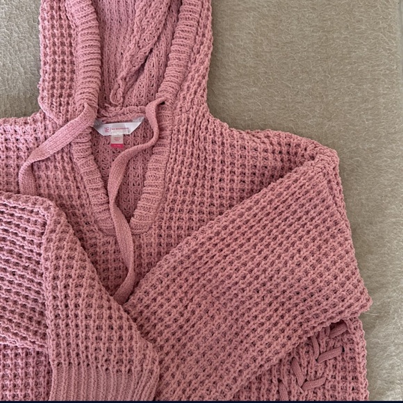 Cozy - Picture 3 of 3